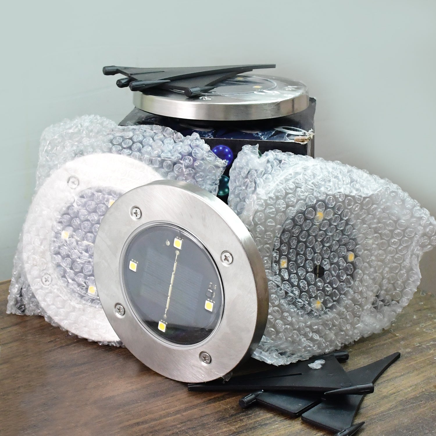 Solar Powered LED Garden Lights (4 Pc) Solar Powered LED Garden Lights (4 Pc)